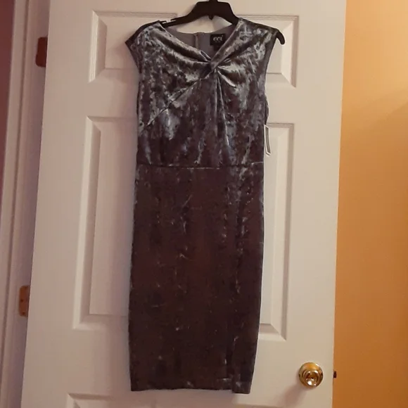Eci Silvery Blue Crushed Velvet Dress - Picture 4 of 12